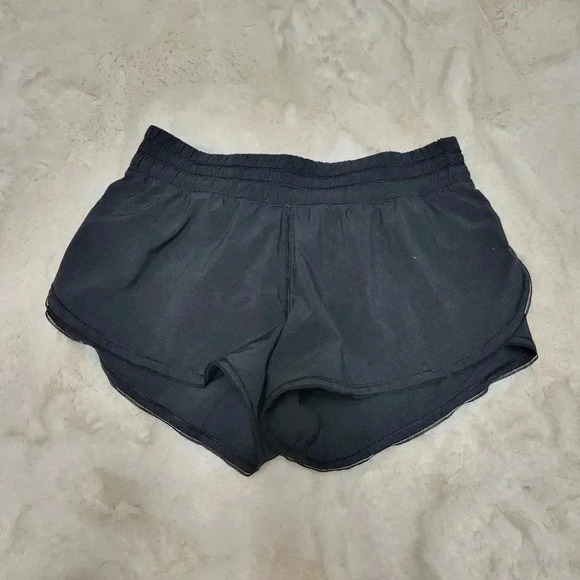 Lululemon Seek The Heat Short II (2.5") Black W7AH4S - Picture 3 of 7